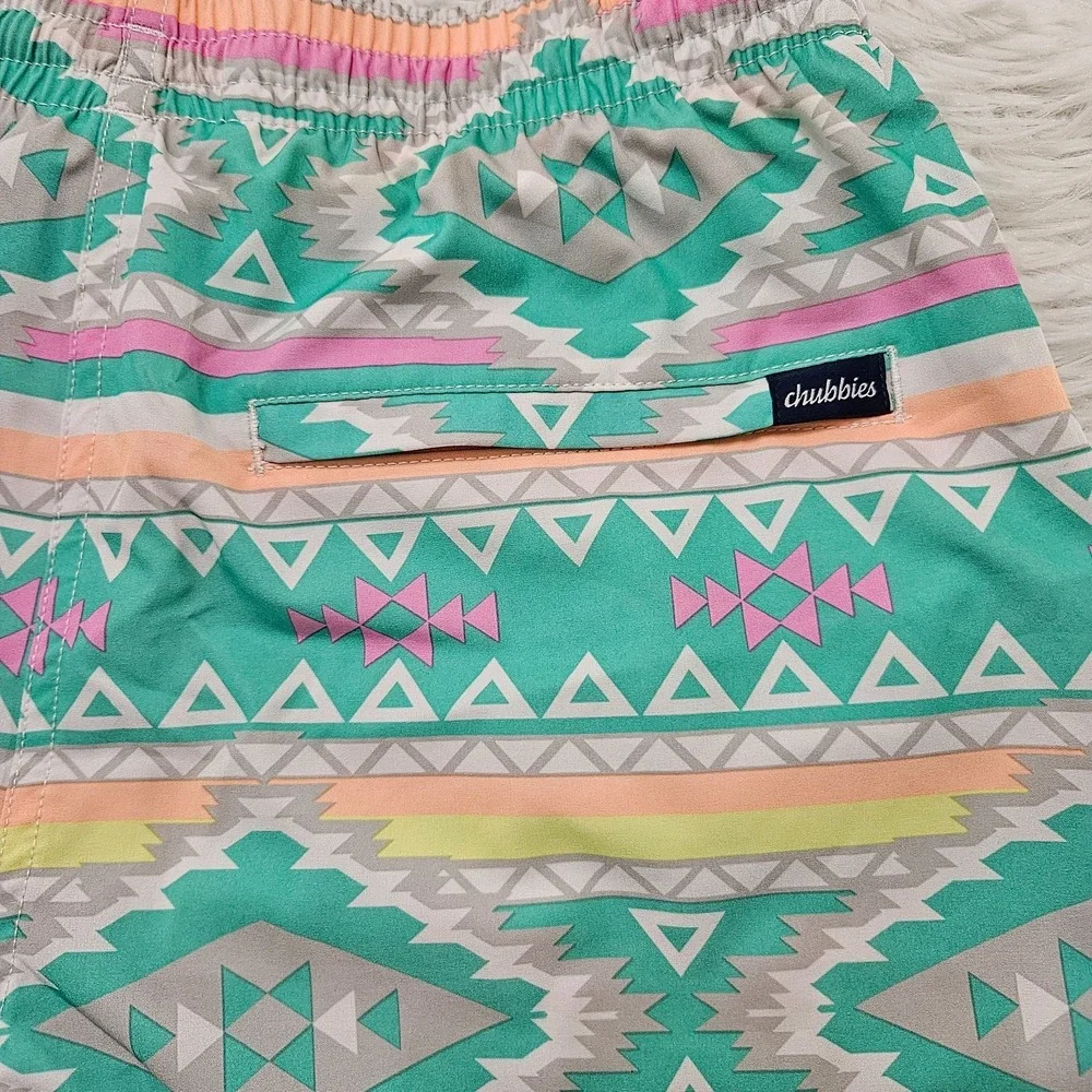 Chubbies Mens Swim Trunks Teal Pastel Neon Tribal Aztec Retro Print Sz S‎
